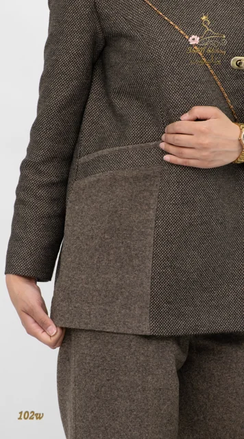 نمای جیب ست کت و شلوار فوتر قهوه‌ای تیره تریسین | Blazer and Trousers Set
