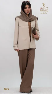 نمای جلو ست کت و شلوار کرپ مازراتی کج‌راه خنثی نسکافه‌ای تریسین | Blazer and Trousers Set