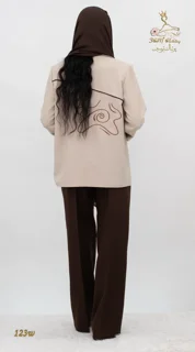 نمای پشت ست کت و شلوار کرپ مازراتی کج‌راه قهوه‌ای تیره تریسین | Blazer and Trousers Set