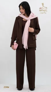 نمای جلو ست کت و شلوار کرپ مازراتی کج‌راه قهوه‌ای تیره تریسین | Blazer and Trousers Set