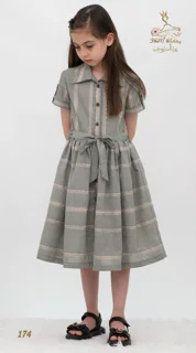 نمای جلو پیراهن روزمره لینن کره‌ای خاکستری غباری تریسین | Casual Dress