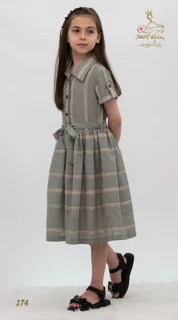 نمای بغل چپ پیراهن روزمره لینن کره‌ای خاکستری غباری تریسین | Casual Dress