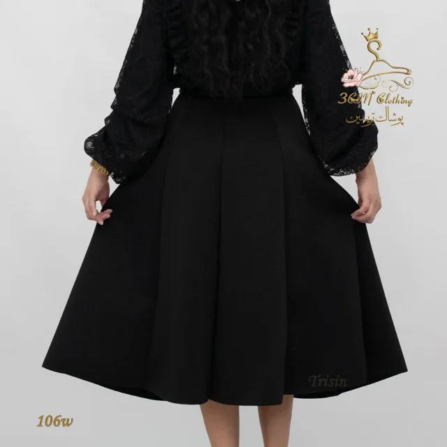 نمای پشت دامن بلند ساندویچی - پفکی مشکی تریسین | Trisin Maxi Skirt Black 3D Spacer