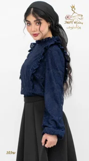 نمای بغل چپ شومیز دانتل آبی نفتی سورمه ای تریسین | Trisin Shirt Blouse Navy Blue Lace