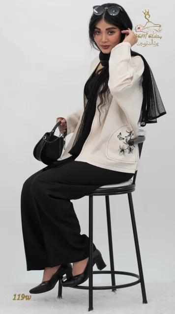 نمای ظاهری استایل‌دار بلوز لینن نازک مشکی تریسین | Trisin Blouse Black Lightweight Linen