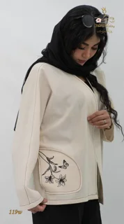 نمای بغل راست بلوز لینن نازک مشکی تریسین | Trisin Blouse Black Lightweight Linen