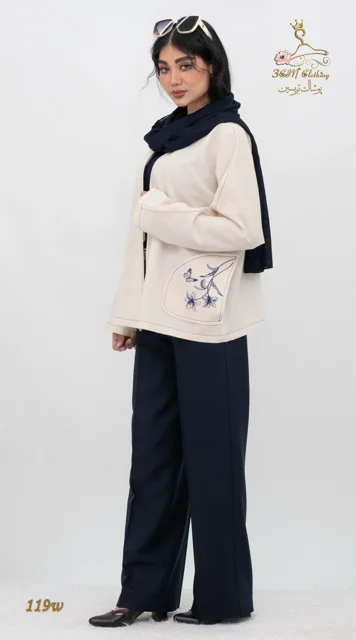 نمای بغل چپ کت زنانه لینن نازک سورمه ای تریسین | Trisin Women Jacket Navy Blue Lightweight Linen
